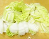 A picture of step 3 of Beef and Tofu Sukiyaki-Style with Napa Cabbage and Scallions.