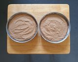 A picture of step 3 of Chocolate Banana Sandwich Cake.