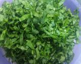 A picture of step 2 of Mutton mince with spinach.