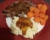 A picture of step 5 of Slow cooked beef brisket, mash carrots and onion gravy.