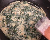 Foto del paso 4 de la receta: Espinacas con piñones en salsa de queso crema light