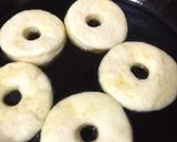 A picture of step 5 of Donuts.