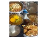 A picture of step 4 of Hot & Sour Soup.