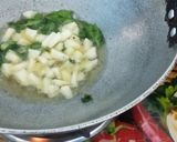 मटर बटाटा पोहे (Matar Batata Pohe Recipe In Marathi) रेसिपी स्टेप 3 फोटो 