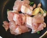 รูปขั้นตอนการทำที่ 2 ของ ซันเป่ยจี (ไก่สามถ้วย)