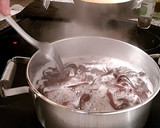 Foto del paso 12 de la receta: Tallarines Negros a las dos salsas