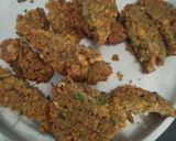 A picture of step 8 of Crispy Kalmi vadas.