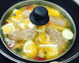 Foto del paso 3 de la receta: Merluza en salsa, la de mi casa 🏠