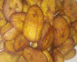 A picture of step 3 of Maggi fried plantain.