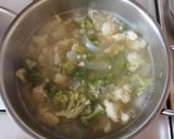 Foto del paso 2 de la receta: Sopa de brócoli y coliflor