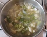 Foto del paso 2 de la receta: Sopa de brócoli y coliflor