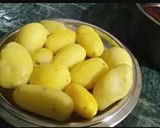 आलू का प्रसाद (Aloo ka prasad recipe in hindi) रेसिपी चरण 2 फोटो