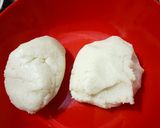રોઝ કોકોનટ સ્વીટસ્ (Rose Coconut Sweets Recipe In Gujarati) રેસીપી સ્ટેપ3ફોટો