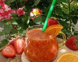 عکس مرحله 4 از دستور اسموتی پرتقال توت فرنگی 🍊🍓
