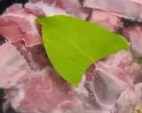 Foto langkah ke 1 dari resep Sop Tulang Iga Sapi.