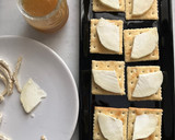 Foto del paso 3 de la receta: Bocaditos de queso de cabra con mermelada de higos