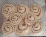 Foto langkah ke 1 dari resep cinnamon rolls with creamcheese frosting.