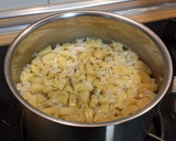 Foto del paso 3 de la receta: Arroz del día con manzana