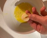 A picture of step 4 of Quick Coconut Prawns with Sriracha Mayo.