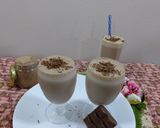A picture of step 6 of Chocolate coffee shake.