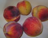 Foto del paso 2 de la receta: Palitos frutales de duraznos en almíbar, sandia, ciruelas