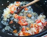 Paprikás krumpli füstölt kolbásszal recept fázis 2 fotója