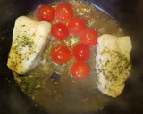 Foto del paso 4 de la receta: Merluza al vino blanco