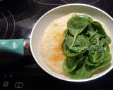 Hình bước làm 2 của món Bữa sáng với trứng, rau bina và nấm #cleaneating