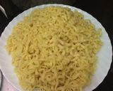 Foto langkah ke 1 dari resep Mie goreng baso sayur spesial.