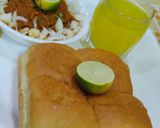 A picture of step 13 of Pav bhaji.