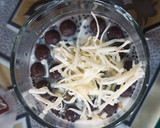 Foto langkah ke 3 dari resep Es Susu Selasih Keju Biskuit.