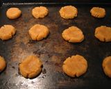 A picture of step 4 of Peanut Butter Cookies.