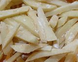 A picture of step 1 of Crispy crunchy french fries.