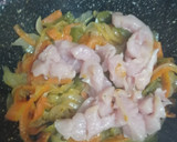 Foto del paso 2 de la receta: Empanada de pollo y verduras