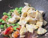Foto langkah ke 4 dari resep Tumis Cumi Asin Pete Jagung.