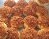 Foto langkah ke 5 dari resep Spicy Floss Bun.