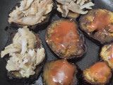 Bocaditos de berenjena🍆con queso🥯tomate y pollo🍅🍗🧀