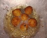 Foto langkah ke 5 dari resep Bola-bola ubi coklat lumer.