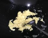 Foto langkah ke 1 dari resep Egg fried rice.