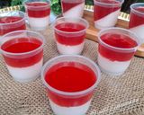 Foto langkah ke 5 dari resep Red and White Sago Pudding (Puding Sagu Merah Putih).