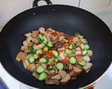 最受歡迎的便當菜料理-沙茶炒素雞丁的食譜步驟3照片