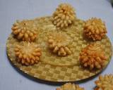 Deep Fried flower cookies (Daisy ّّFlower)   کوکی به شکل گل مینا recipe step 14 photo