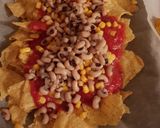 A picture of step 4 of Nachos with Avocados.