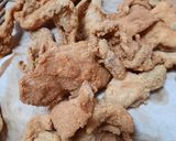 Foto langkah ke 4 dari resep Kulit ayam goreng tepung.