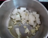 Foto del paso 2 de la receta: Pechuga de pollo asada en salsa de champiñones y apio