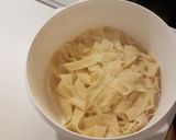 Foto del paso 3 de la receta: Fideos caseros con salmón