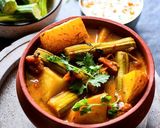 A picture of step 6 of Drumstick potato curry.
