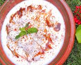 A picture of step 5 of Dahi bhalley chat.
