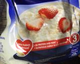 A picture of step 1 of Strawberry Peanuts Overnight Oats.
