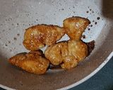Foto langkah ke 4 dari resep Ayam Karaage Saus Madu.
